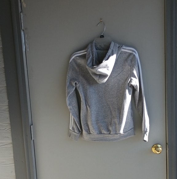 Adidas - Picture 2 of 4